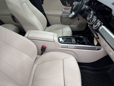 2026 Mercedes-Benz GLB — photo 30 view