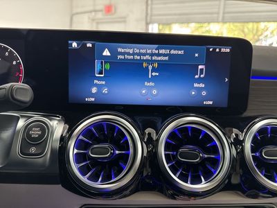 2026 Mercedes-Benz GLB — photo 34 view