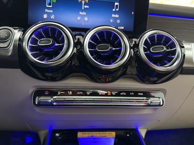 2026 Mercedes-Benz GLB — photo 35 view