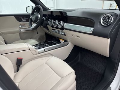 2026 Mercedes-Benz GLB — photo 28 view