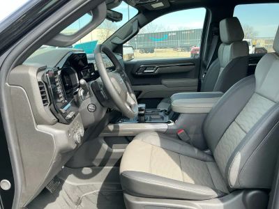 2026 Chevrolet Silverado 1500 — photo 10 view