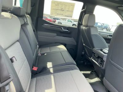 2026 Chevrolet Silverado 1500 — photo 19 view