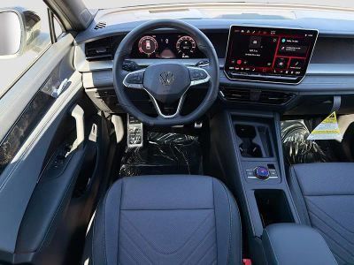 2026 Volkswagen Tiguan — photo 17 view