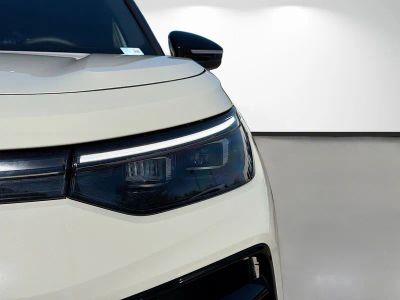 2026 Volkswagen Tiguan — photo 9 view