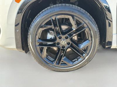 2026 Volkswagen Tiguan — photo 42 view