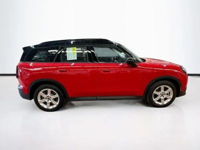 2025 MINI COUNTRYMAN — interior view