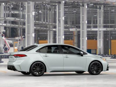 2026 Toyota Corolla - Photo 13