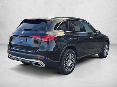 2026 Mercedes-Benz GLC 300 - Photo 2