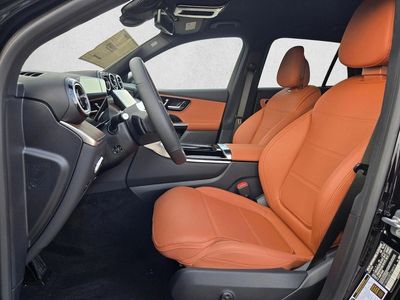 2026 Mercedes-Benz GLC 300 - Photo 4