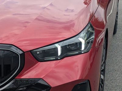 2025 BMW 5 Series — photo 10 view