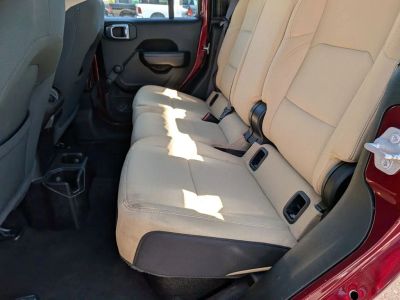 2021 Jeep Gladiator - Photo 21