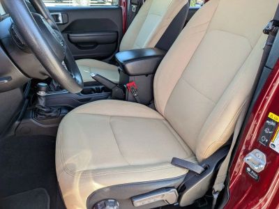 2021 Jeep Gladiator - Photo 11