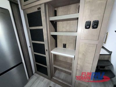 2026 Keystone RV Montana - Photo 17