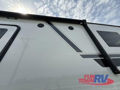 2026 Keystone RV Montana - Photo 9