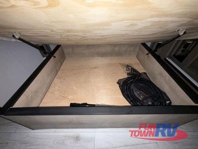 2026 Keystone RV Montana - Photo 32