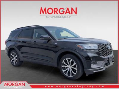 2025 Ford Explorer ST-Line in Black — front three-quarter view