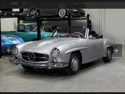 1959 Mercedes-Benz 190 SL — side profile view
