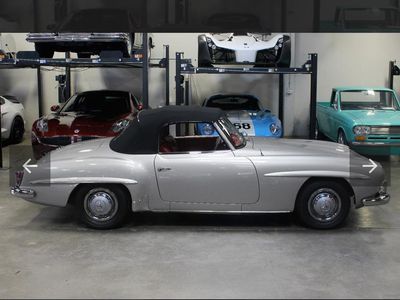 1959 Mercedes-Benz 190 SL — engine compartment view