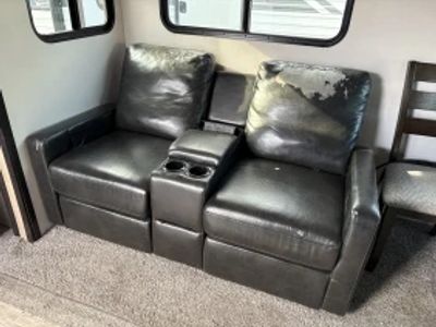 2020 Forest River Surveyor Luxury - Photo 24