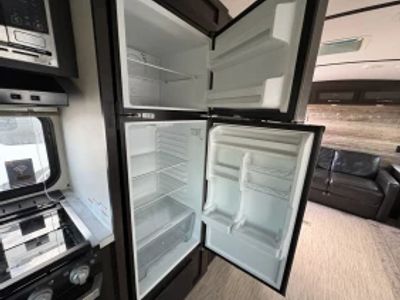 2020 Forest River Surveyor Luxury - Photo 17