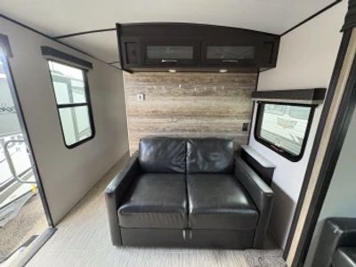 2020 Forest River Surveyor Luxury - Photo 26