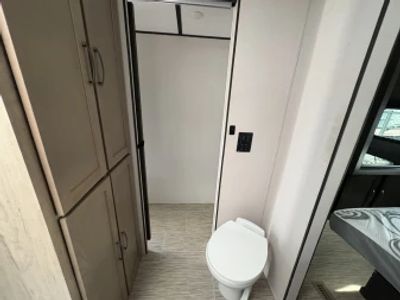 2020 Forest River Surveyor Luxury - Photo 37