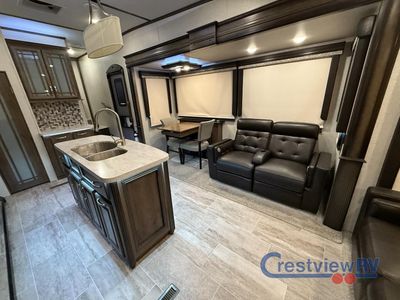 2019 Keystone RV Montana - Photo 7
