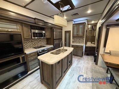 2019 Keystone RV Montana - Photo 12