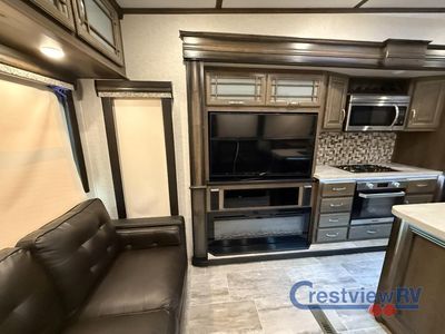 2019 Keystone RV Montana - Photo 10