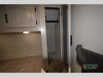 2026 Coachmen RV Catalina Legacy — photo 18 view