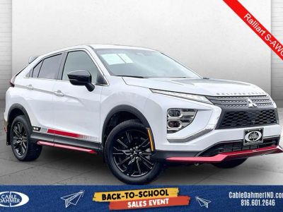 2024 Mitsubishi Eclipse Cross LE in White — front three-quarter view