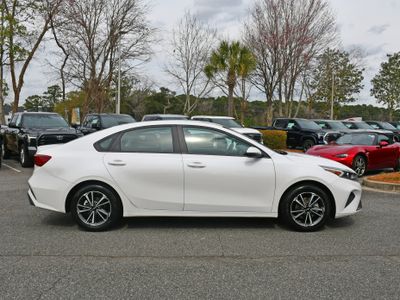 2023 Kia Forte - Photo 5