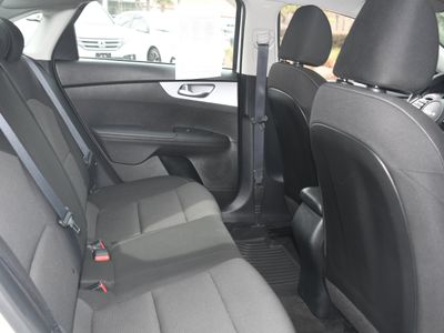 2023 Kia Forte - Photo 17