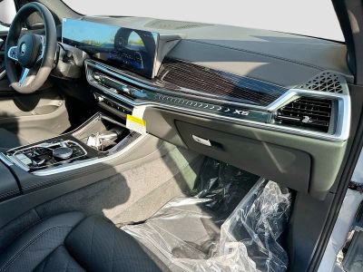2026 BMW X5 — photo 24 view