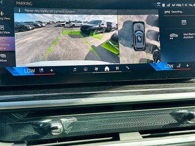 2026 BMW X5 — photo 11 view