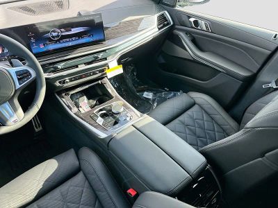 2026 BMW X5 — photo 18 view