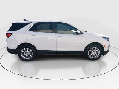 2024 Chevrolet Equinox — photo 8 view