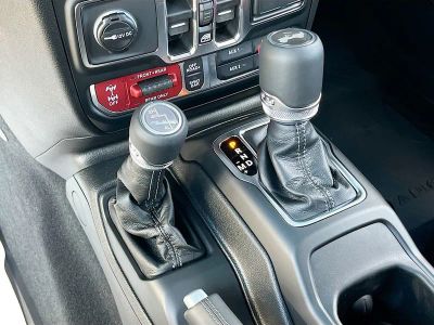 2026 Jeep Wrangler — photo 16 view