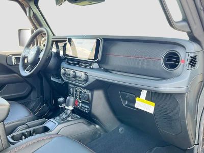 2026 Jeep Wrangler — photo 27 view