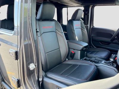 2026 Jeep Wrangler — photo 26 view