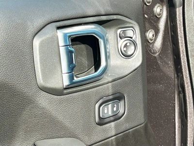 2026 Jeep Wrangler — photo 17 view