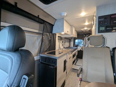 2026 Winnebago Solis — photo 15 view