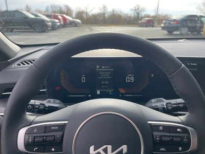 2026 Kia K5 — photo 10 view