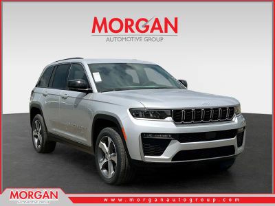 2026 Jeep Grand Cherokee Limited in Silver — front three-quarter view