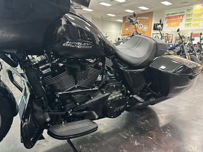 2025 Harley-Davidson Road Glide - Photo 11