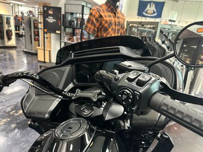 2025 Harley-Davidson Road Glide - Photo 10