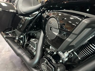 2025 Harley-Davidson Road Glide - Photo 5