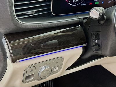 2025 Mercedes-Benz GLE - Photo 9