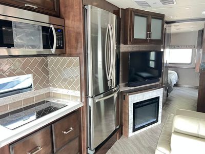 2021 Fleetwood SOUTHWIND - Photo 13