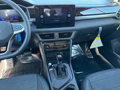 2026 Volkswagen Taos - Photo 18